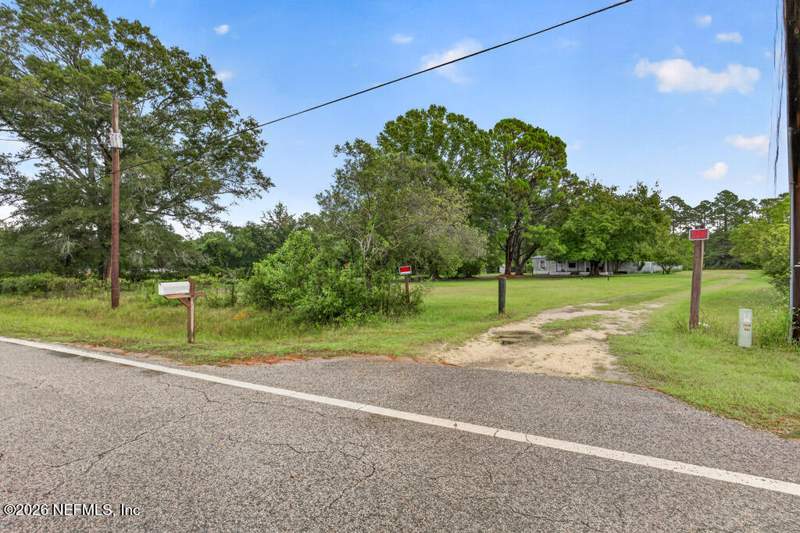 2 bedroom Mobile Home at 54446 Marsh Road, Callahan, Callahan — photo 2