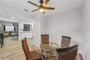 13004 Twin Pines Circle, Jacksonville FL - photo 13 of 41