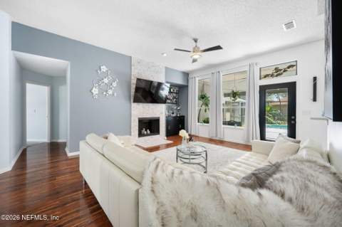 12258 Scotts Cove Trail, Jacksonville FL - photo 10 of 48