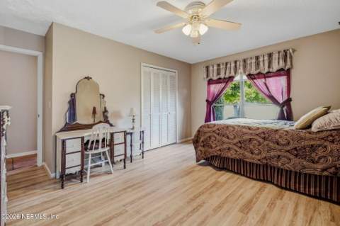 4332 Buck Point Road, Jacksonville FL - photo 10 of 46