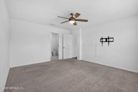 8302 Hawkes Meadow Drive, Jacksonville FL - photo 17 of 42