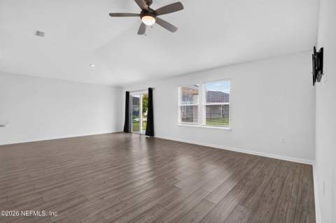 8302 Hawkes Meadow Drive, Jacksonville FL - photo 23 of 42