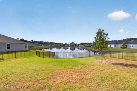 8302 Hawkes Meadow Drive, Jacksonville FL - photo 9 of 42