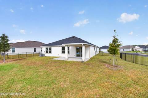 8302 Hawkes Meadow Drive, Jacksonville FL - photo 7 of 42