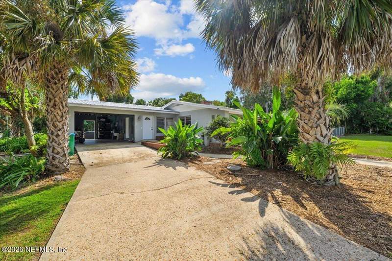 4 bedroom Single Family Residence at 301 Lakeview Avenue, Hubbard Park U1, Crescent City — photo 4