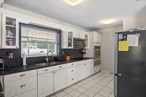 301 Lakeview Avenue, Crescent City FL - photo 15 of 45