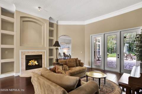 808 Reston Court, Jacksonville FL - photo 9 of 77