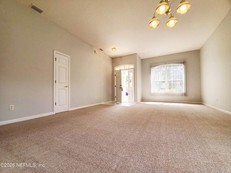 4 bedroom Single Family Residence at 825 Lord Nelson Boulevard, Parque Diane, Jacksonville — photo 4