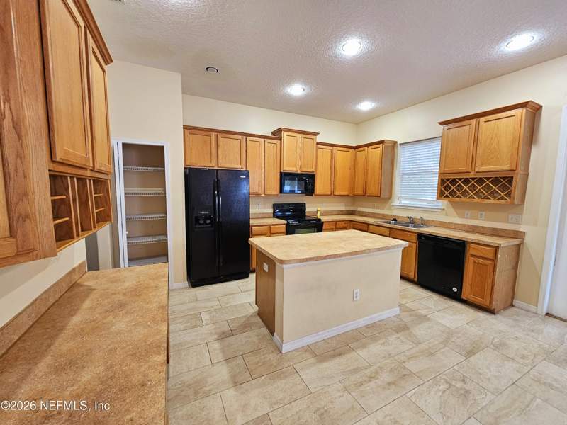 4 bedroom Single Family Residence at 12188 Nettlecreek Drive, Waterleaf, Jacksonville — photo 3