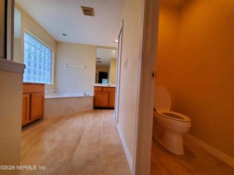 12188 Nettlecreek Drive, Jacksonville FL - photo 9 of 25
