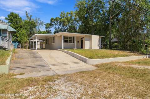 5133 Palmer Avenue, Jacksonville FL - photo 7 of 46