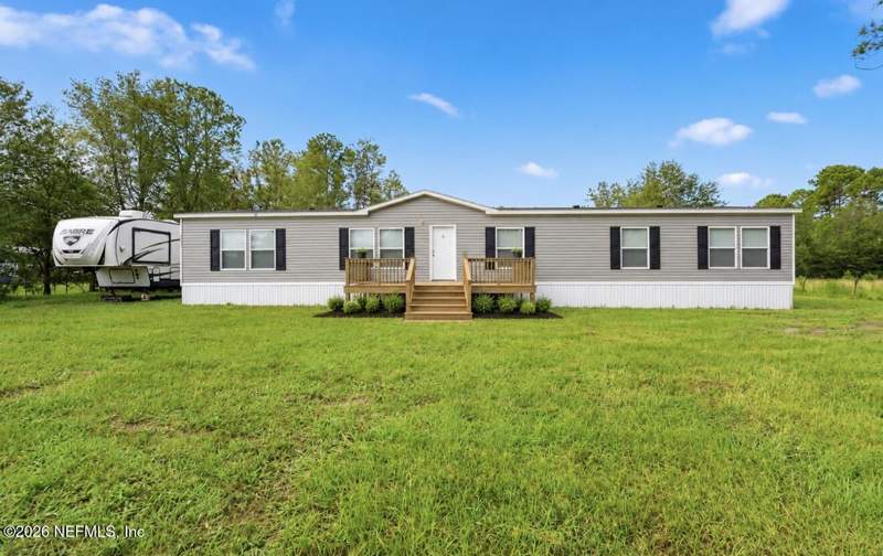 4 bedroom Mobile Home at 3448 Driver Lane, Middleburg, Middleburg — photo 3