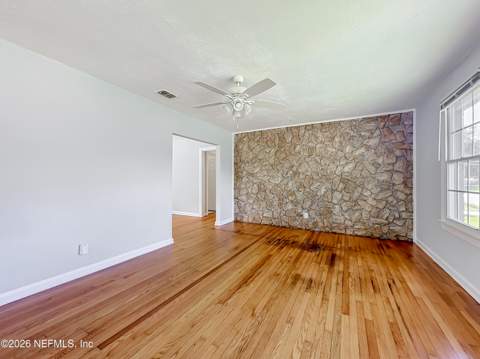 1607 Pinegrove Avenue, Jacksonville FL - photo 12 of 56