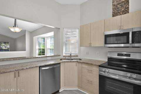 104 Bay Hill Court, Ponte Vedra Beach FL - photo 17 of 46