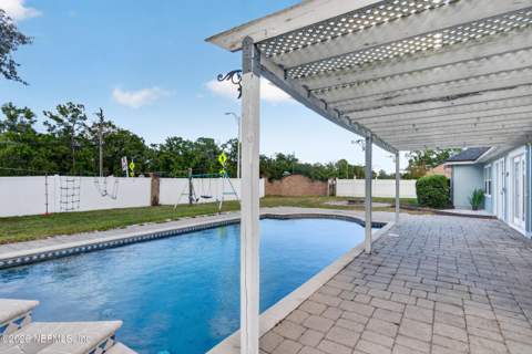 2912 Southbank Circle, Green Cove Springs FL - photo 11 of 49