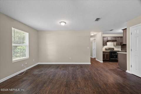 3803 Soutel Drive, Jacksonville FL - photo 7 of 27