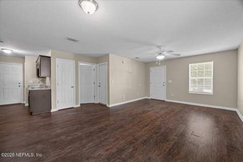 3803 Soutel Drive, Jacksonville FL - photo 9 of 27