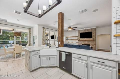 2411 Golden Bell Lane, Fleming Island FL - photo 6 of 82