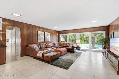 6715 Madrid Avenue, Jacksonville FL - photo 13 of 46