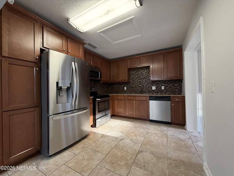 3 bedroom Single Family Residence at 6535 Lou Drive, Sans Souci, Jacksonville — photo 2