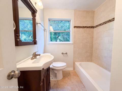 6535 Lou Drive, Jacksonville FL - photo 11 of 25