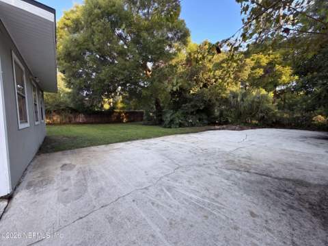 6535 Lou Drive, Jacksonville FL - photo 17 of 25
