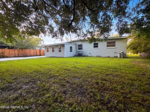 6535 Lou Drive, Jacksonville FL - photo 19 of 25