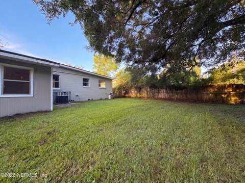 6535 Lou Drive, Jacksonville FL - photo 21 of 25