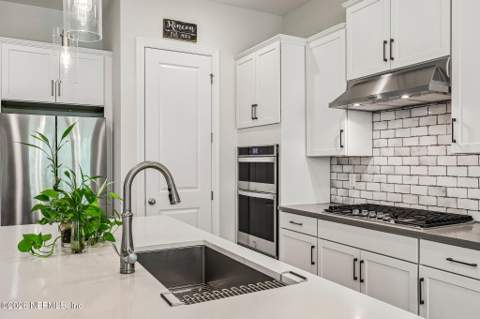 145 Bridgeton Street, St. Johns FL - photo 8 of 47