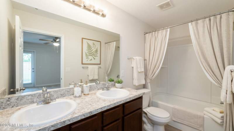 3 bedroom Single Family Residence at 1239 Neva Street, Cedarhurst, Jacksonville — photo 5