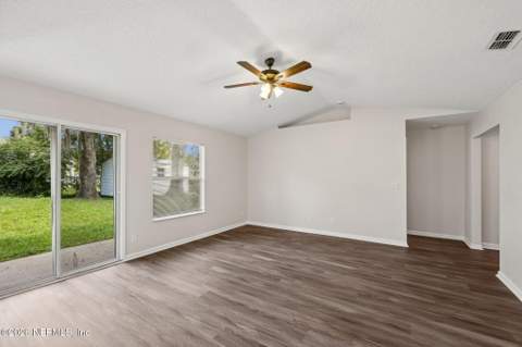 207 Hinson Avenue, Jacksonville FL - photo 10 of 31
