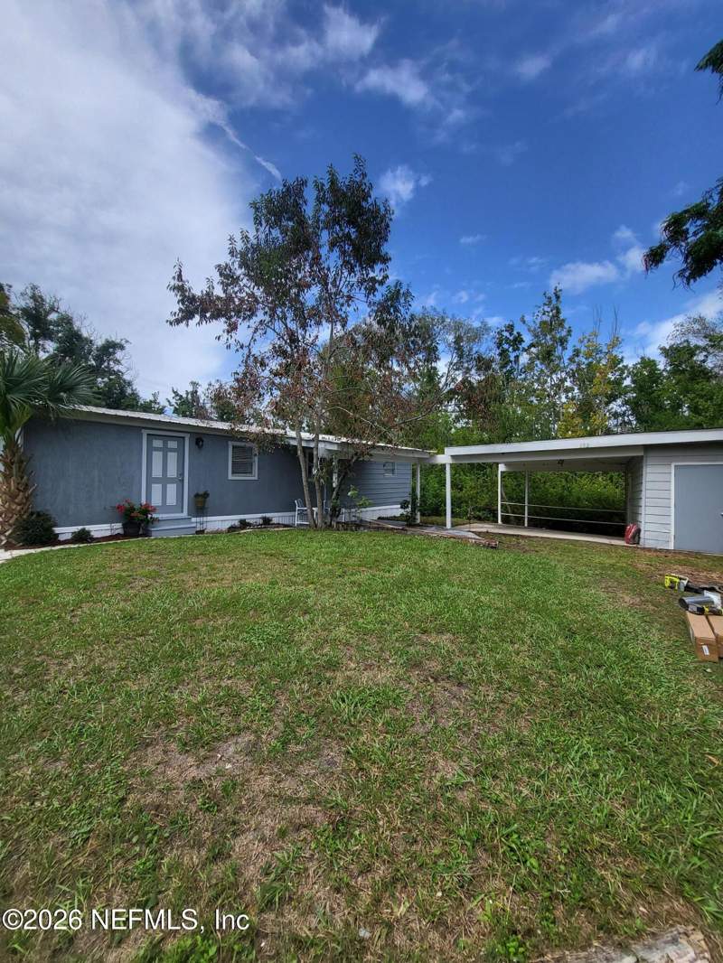 2 bedroom Mobile Home at 152 Alligator Circle, River Park Trailer, Crescent City — photo 2
