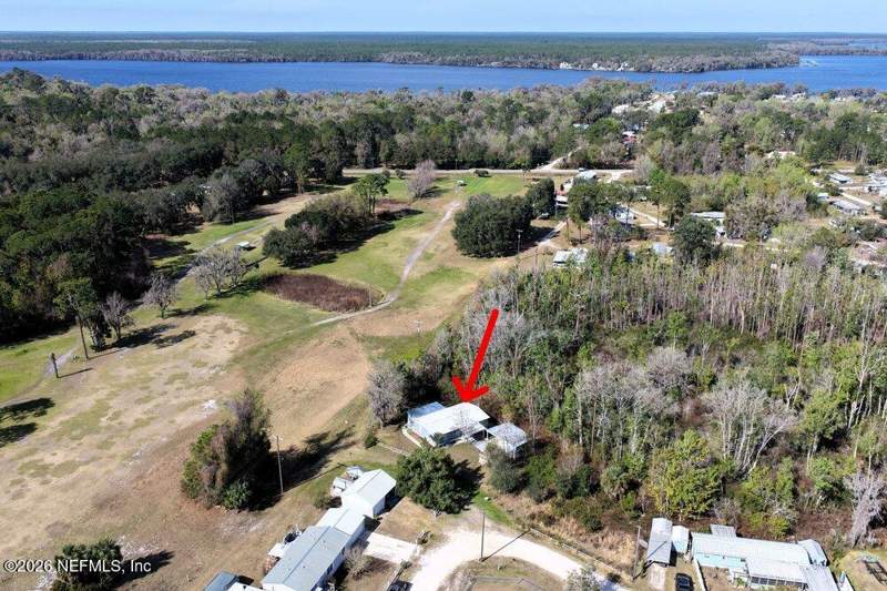 2 bedroom Mobile Home at 152 Alligator Circle, River Park Trailer, Crescent City — photo 4