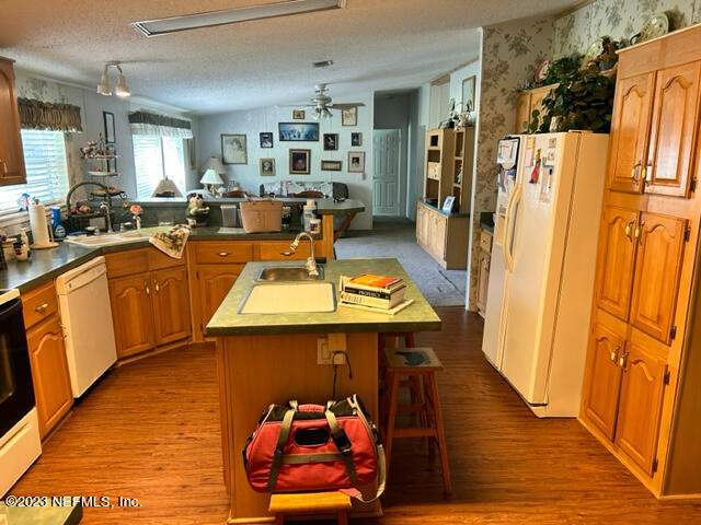 3 bedroom Manufactured Home at 6518 Seaboard Avenue, Ortega Farms, Jacksonville — photo 2