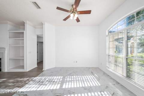 1556 Lakeway Drive, Fleming Island FL - photo 18 of 48