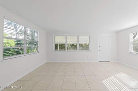 511 Florida Boulevard, Neptune Beach FL - photo 15 of 39