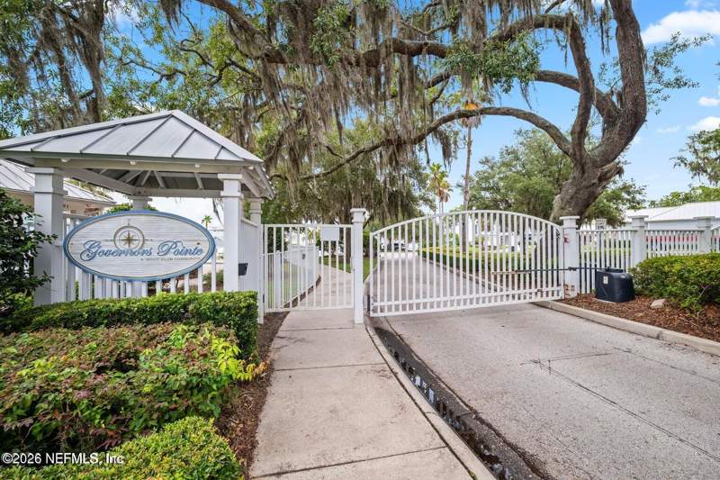 5 bedroom Single Family Residence at 101 Yacht Club Pointe, Governors Pointe Yacht Club, Green Cove Springs — photo 5