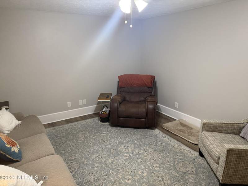 3 bedroom Single Family Residence at 803 N Westmoreland Street, Saratoga Hgts, Starke — photo 5