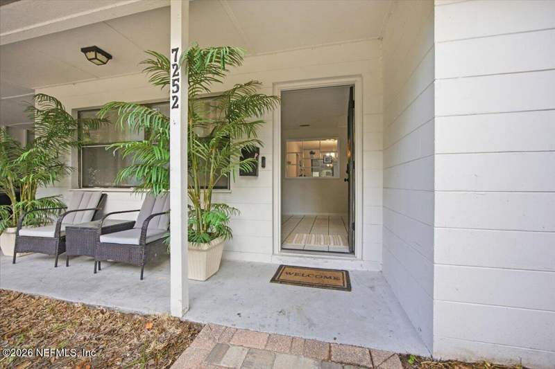 3 bedroom Single Family Residence at 7252 Old Kings Road, Replat Of San Jose, Jacksonville — photo 2