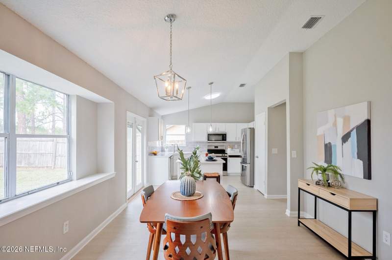 3 bedroom Single Family Residence at 7838 Moss Pointe Trail, Argyle Forest, Jacksonville — photo 5