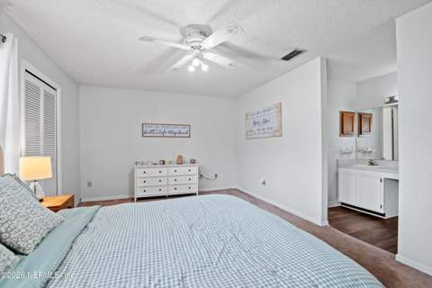 4759 Riverine Drive, Jacksonville FL - photo 14 of 24