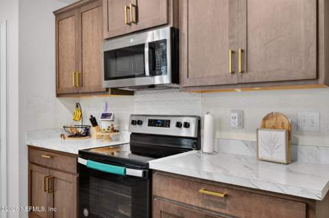 6213 Paint Mare Lane, Jacksonville FL - photo 23 of 68