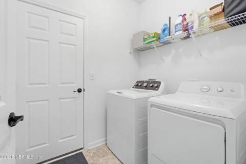 11665 Pacific Dogwood Court, Jacksonville FL - photo 18 of 39
