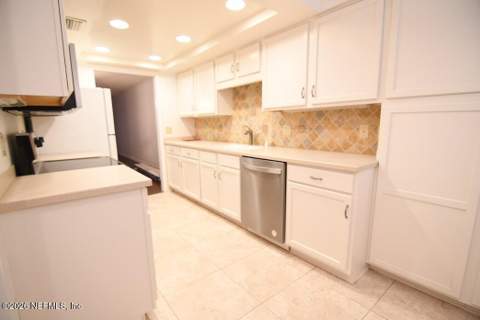 1810 Sevilla Boulevard #202, Atlantic Beach FL - photo 19 of 43