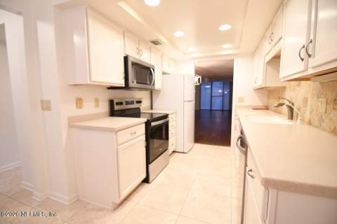 1810 Sevilla Boulevard #202, Atlantic Beach FL - photo 20 of 43