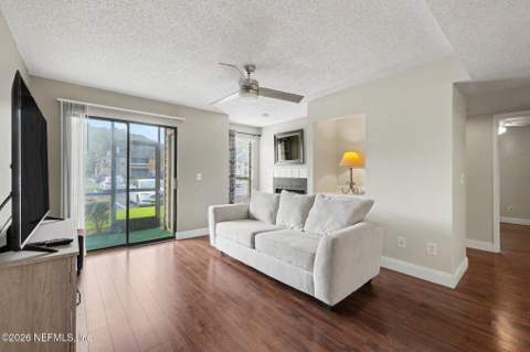 10200 Belle Rive Boulevard #221, Jacksonville FL - photo 8 of 21