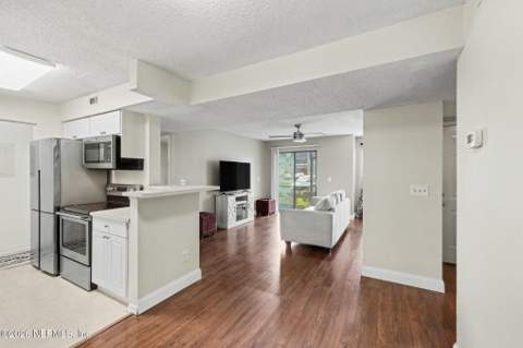 10200 Belle Rive Boulevard #221, Jacksonville FL - photo 11 of 21