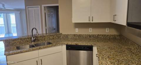 300 Sandiron Circle #327, Ponte Vedra Beach FL - photo 9 of 33