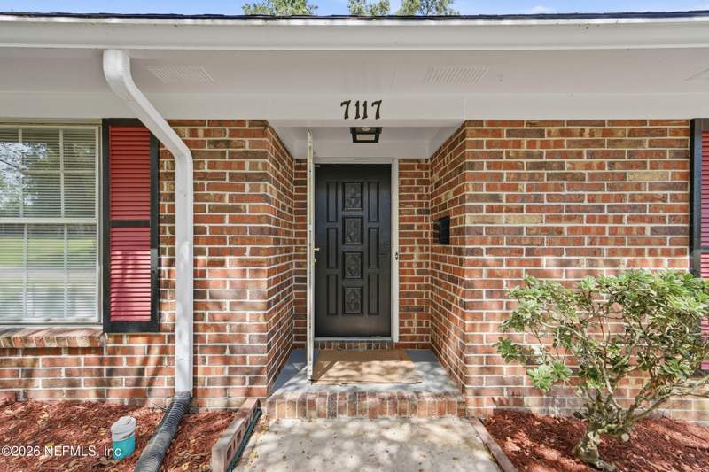 3 bedroom Single Family Residence at 7117 Hanson Drive, Hyde Grove Acres, Jacksonville — photo 3
