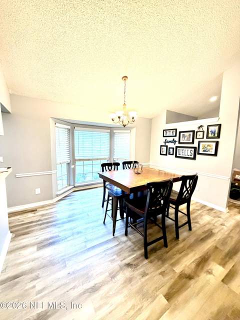 8189 Kilwinning Lane, Jacksonville FL - photo 8 of 27
